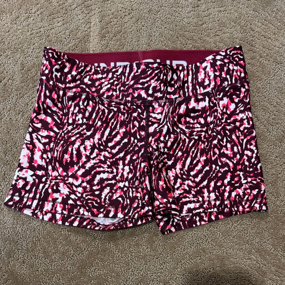 NWOT Under Armour Womans Bike Shorts, Medium